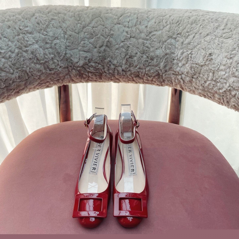 Roger Vivier flat shoes
